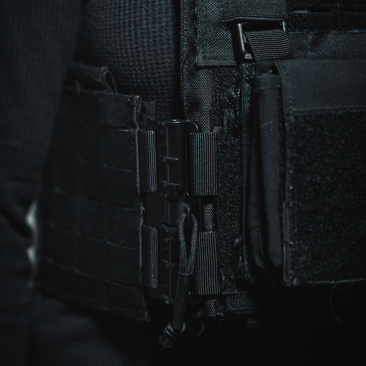 The Shinto Tactical Plate Carrier - Black