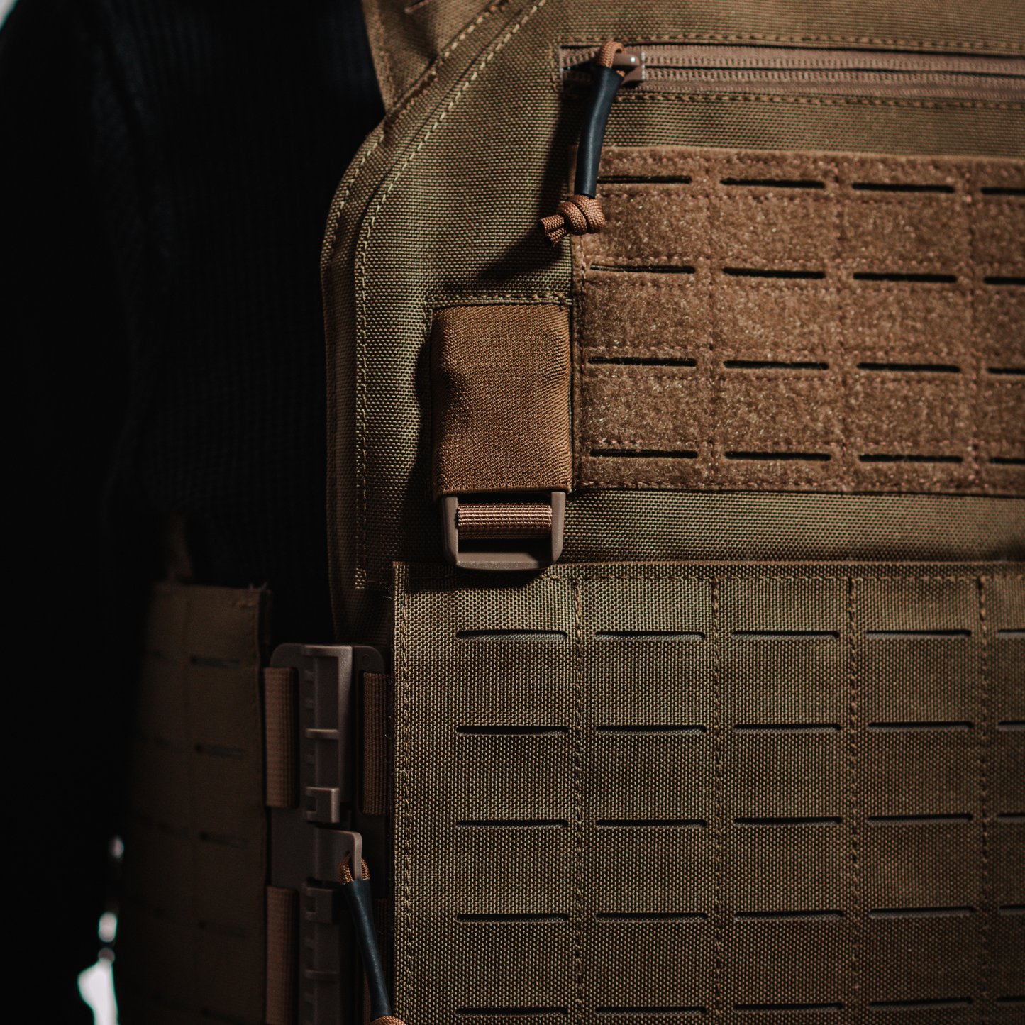 The Shinto Tactical Plate Carrier - Khaki